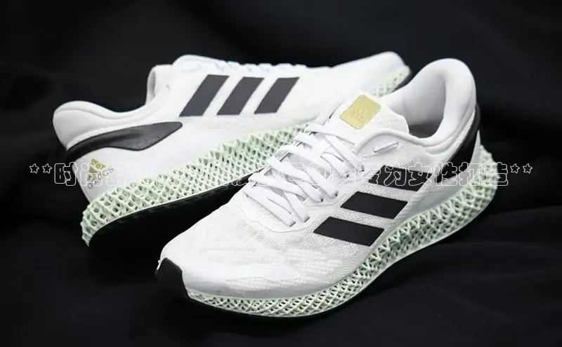 意昂2体育官方网站顺丰**时尚舒适的安踏皮面运动鞋专为女性打造**