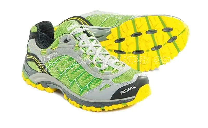 意昂2开户哇咔哇咔文化2024 年加绒加厚女式耐克鞋：冬季
保暖必备品