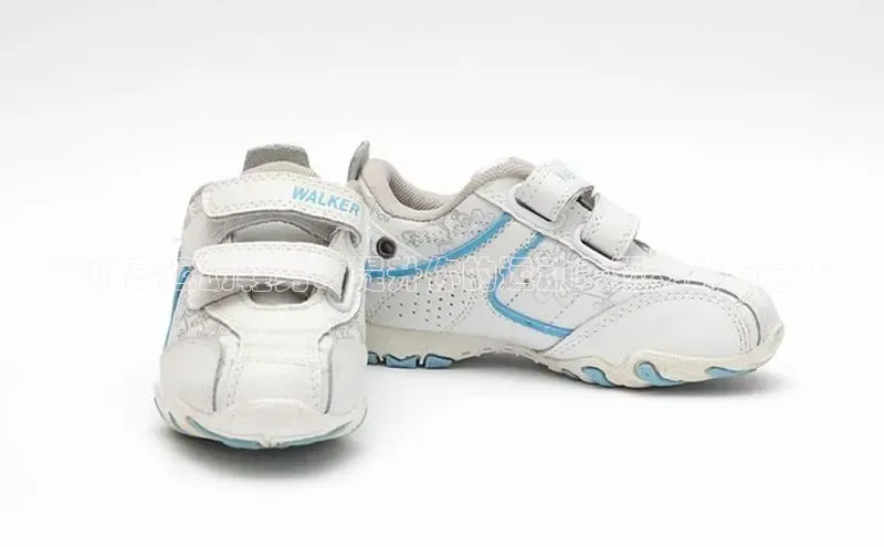 意昂2官网百度Apollo**中高运动鞋男：提升你的运动表现和时尚感**